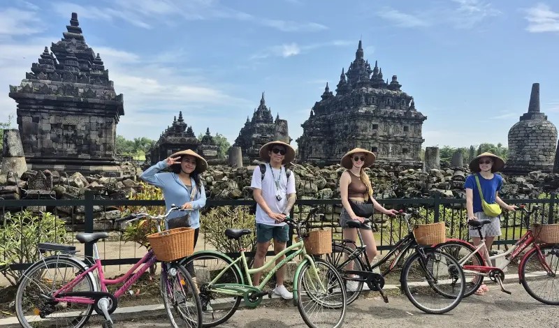 What Is Slow Travel? A Beginner’s Guide to Traveling With Heart